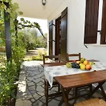 In Golden Apartment Chrysi Ammoudia