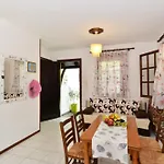 Apartment In Golden